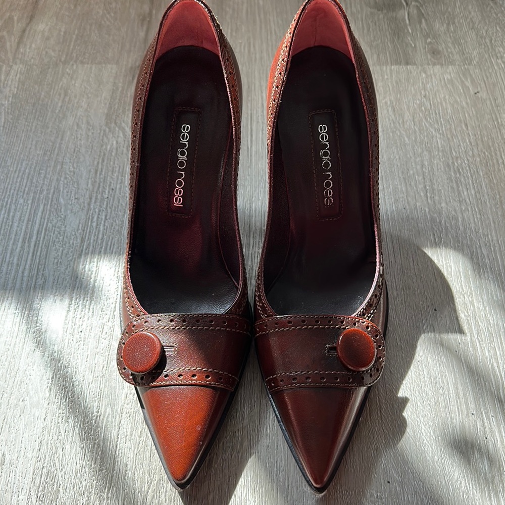 Sergio Rossi tanned pointed heel
